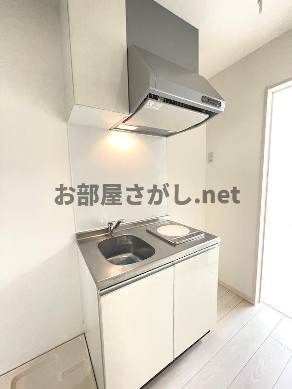 プランドールTC東長崎【木目調でシックなコンパクトアパート／11月下旬入居可】のキッチン