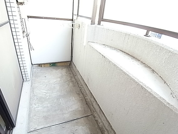 ジョイフル石屋川のバルコニー