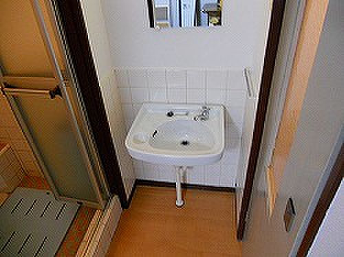 六甲台マンションの洗面所