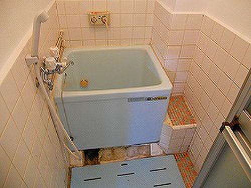 六甲台マンションの浴室