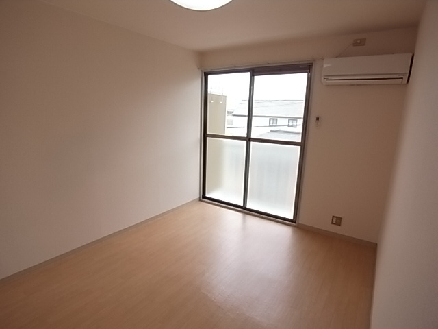 ホーミー前田の居間・リビング