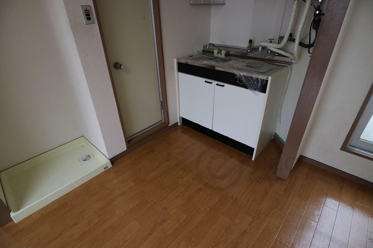 松井ビルの洋室