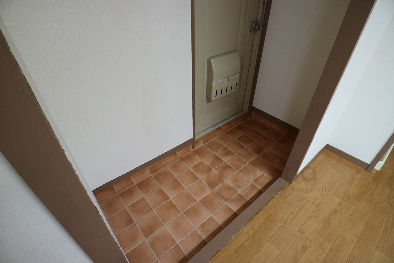 松井ビルの玄関