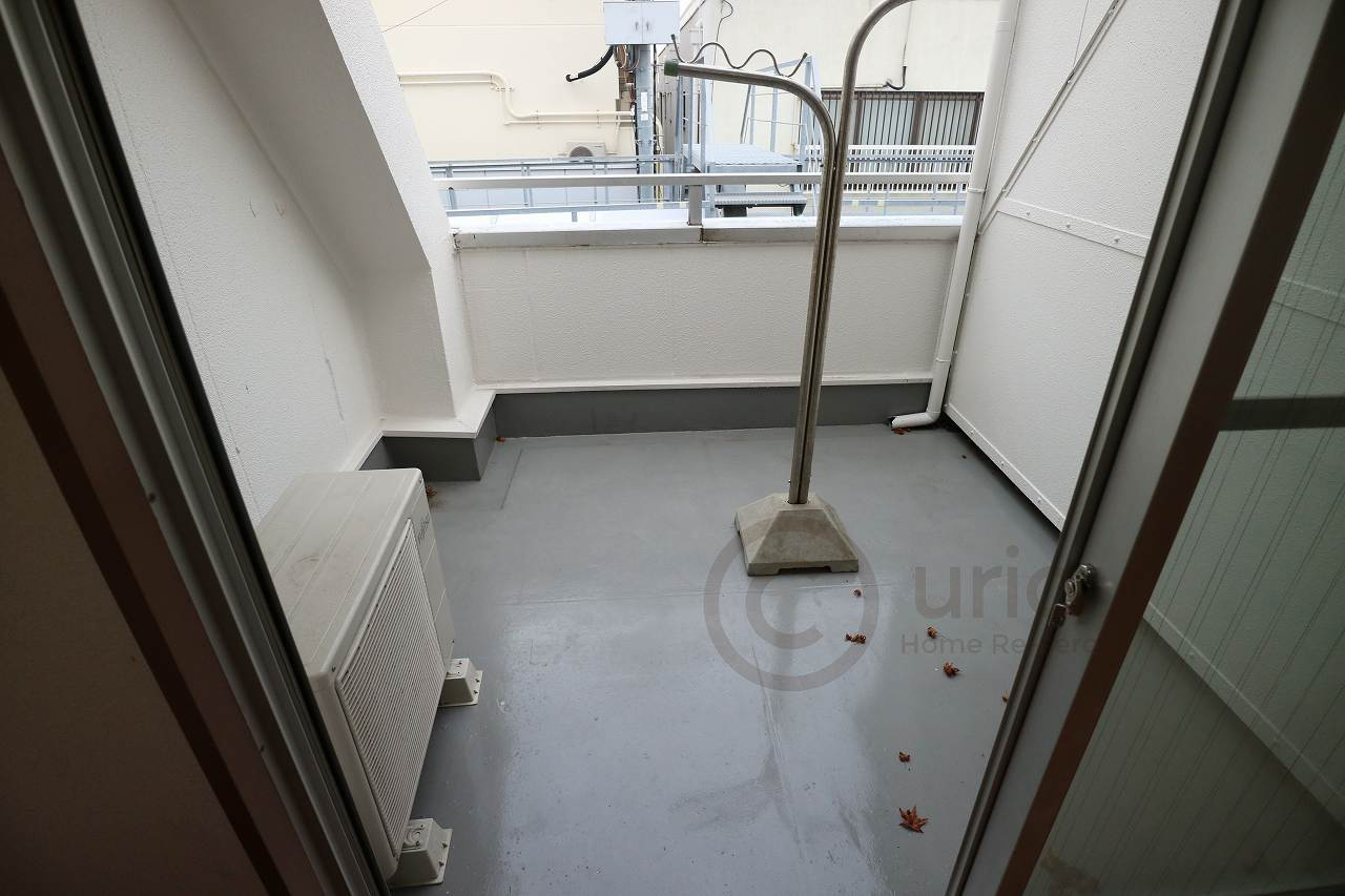 松井ビルのバルコニー