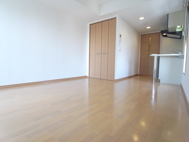 カスタリア三宮の洋室