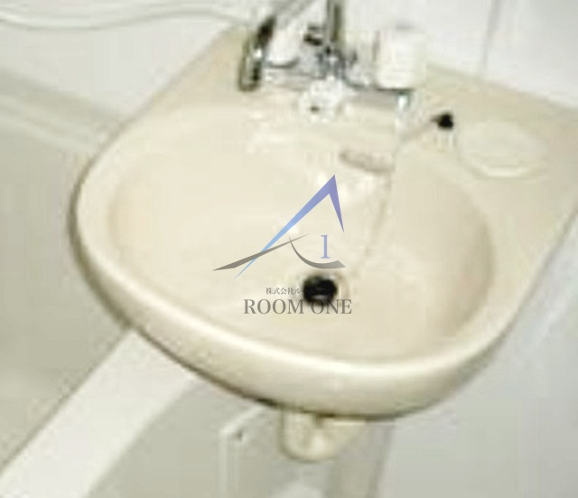 エスポワール羽田壱番館の洗面所|洗面台です。