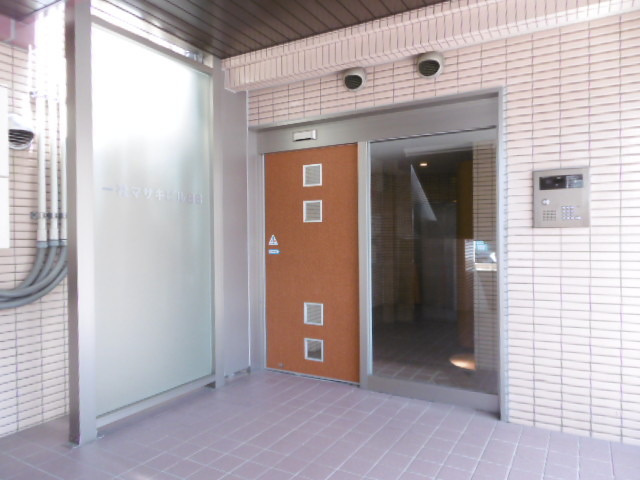一社マサキビル８８のエントランス