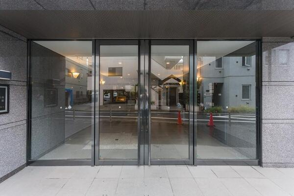 ルーブル蒲田南伍番館のエントランス