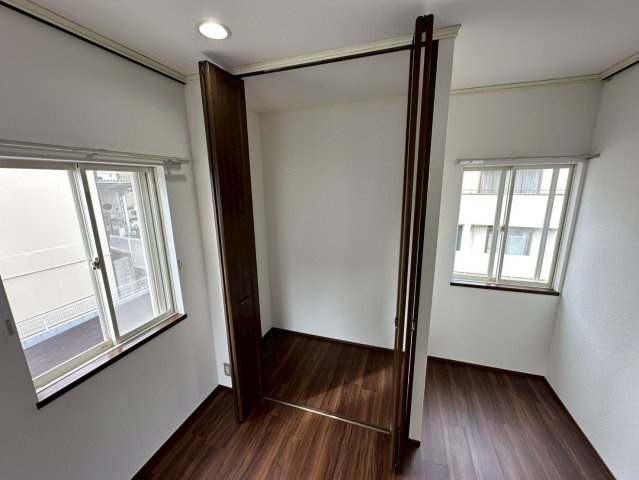 住吉宮町3丁目貸戸建の居間・リビング