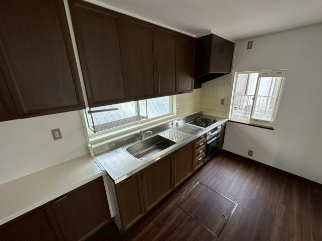 住吉宮町3丁目貸戸建のキッチン