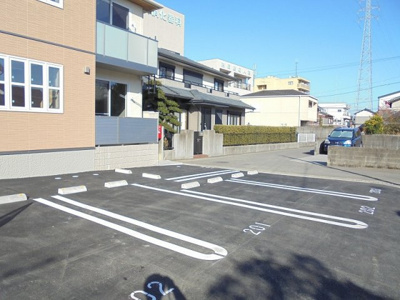 【駐車場】 | ゆいまーる | 敷地内駐車場