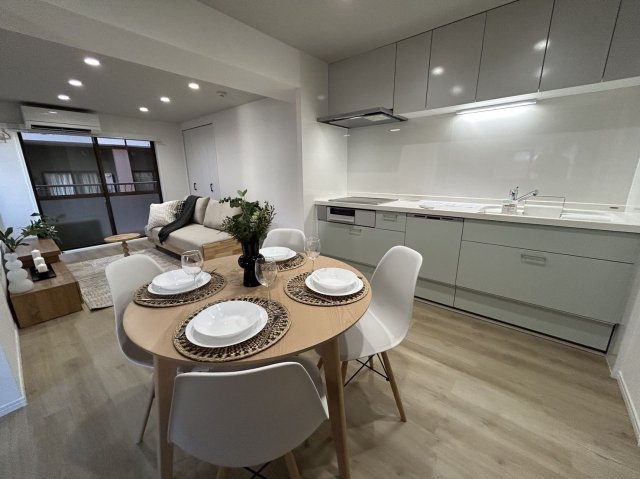 【居間・リビング】 | ロマネスク西公園