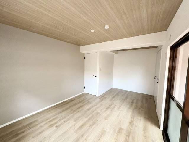 【洋室】 | ロマネスク西公園