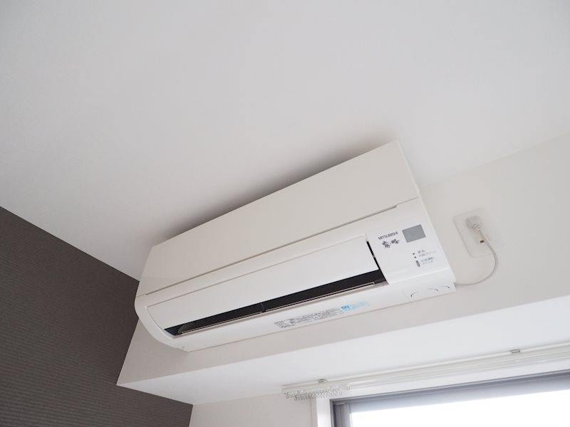 嬉しいエアコン付き★