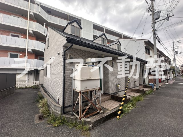 オーキッドスクエアの外観