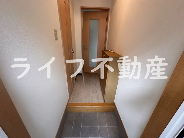 オーキッドスクエアの玄関