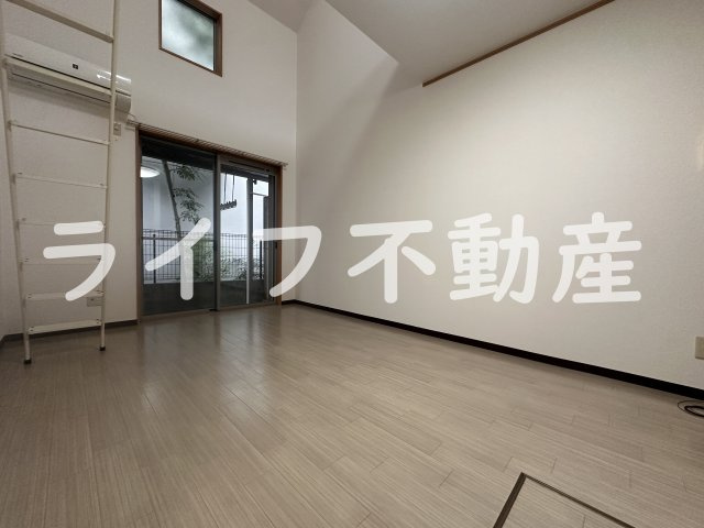 オーキッドスクエアの居間・リビング