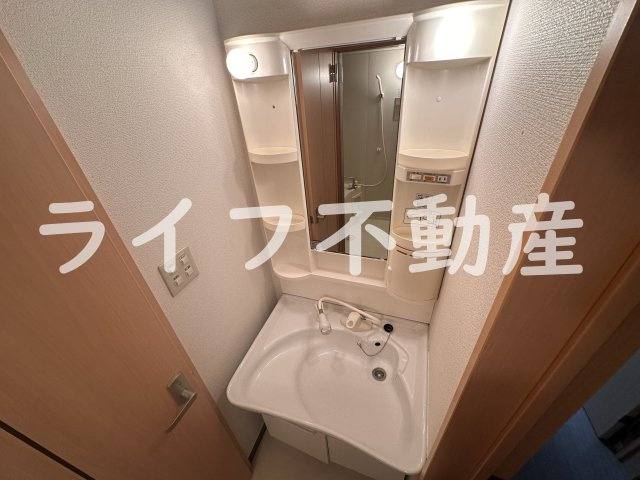 オーキッドスクエアの独立洗面台