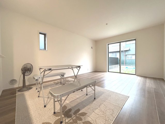 【商談中】リーブルガーデン　一宮市木曽川町玉ノ井第9　全5区画分譲の居間・リビング|リビング別角度です。