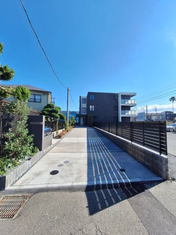 ソレイユ湘南の駐車場