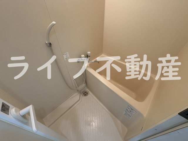 メゾンルミエールの浴室