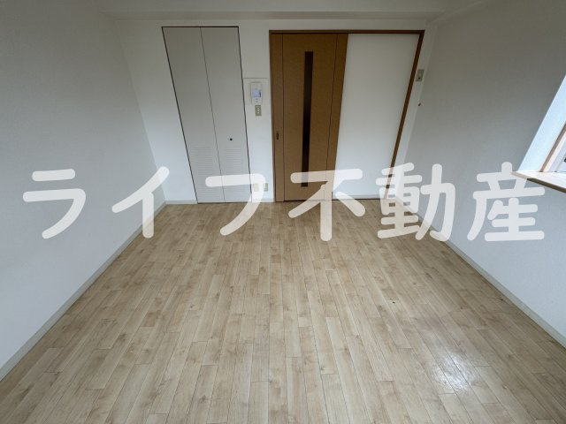 メゾンルミエールの洋室|洋室です