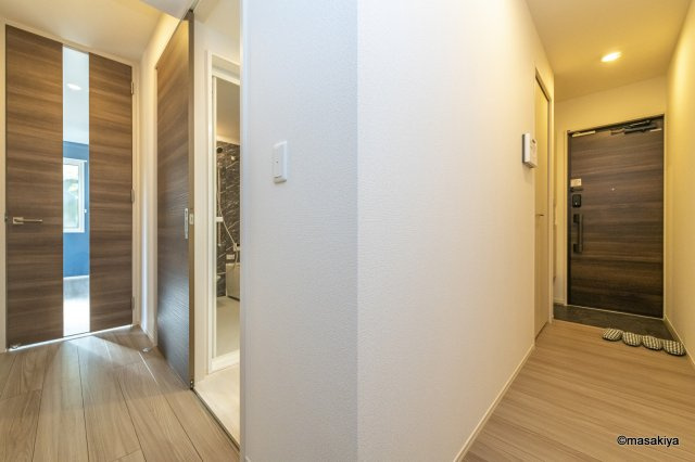 エイト　クラウドの玄関