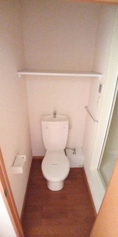 レオパレスパタータのトイレ|トイレもきれいです