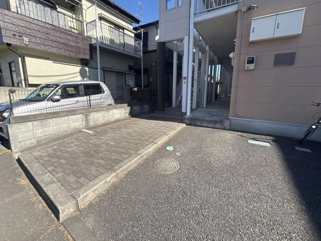 レオパレスＢｒｉｌｌｉａｎｃｅの駐車場|駐車場があります