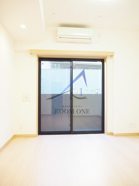 ルーブル大鳥居の居間・リビング|洋室のお部屋です。