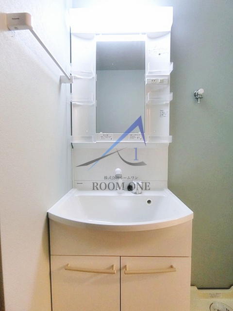 Luceの洗面所|独立洗面台です。