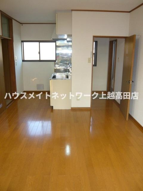 カーサ美和の居間・リビング|ＬＤＫ