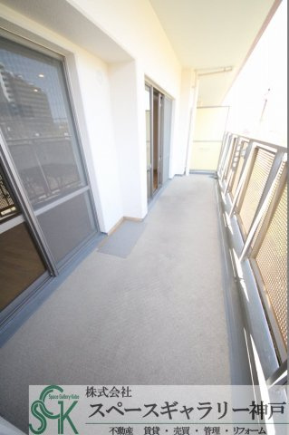 井吹西シティコートのバルコニー|※お部屋により仕様が異なる場合があります。