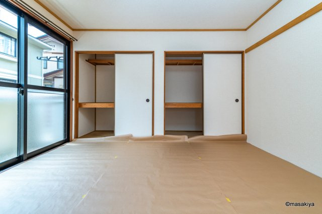 ライブタウン風間の洋室