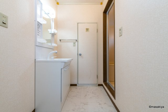 ライブタウン風間の洗面所