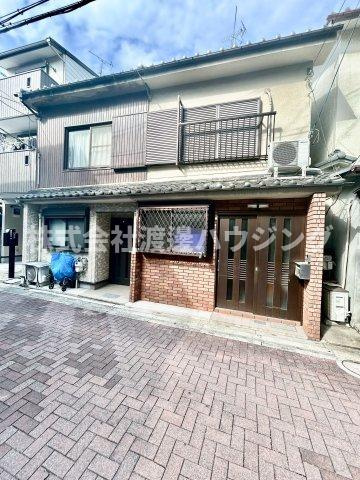 茨木市本町テラスハウスのエントランス