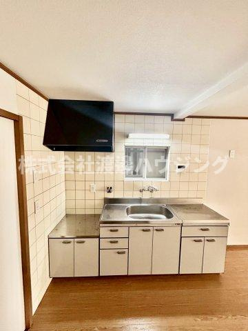茨木市本町テラスハウスのキッチン