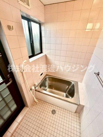 茨木市本町テラスハウスの浴室