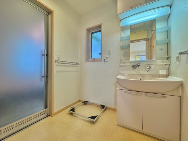 【オール電化】石岡市南台中古戸建(積水ハウス設計)の洗面所