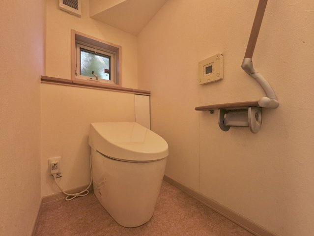 【オール電化】石岡市南台中古戸建(積水ハウス設計)のトイレ
