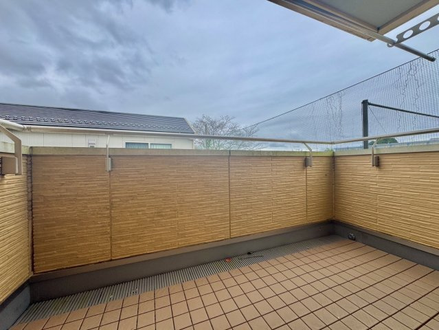 【オール電化】石岡市南台中古戸建(積水ハウス設計)のバルコニー