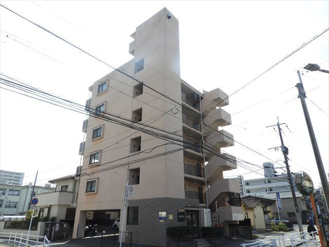 ラ・フェスタ吉塚