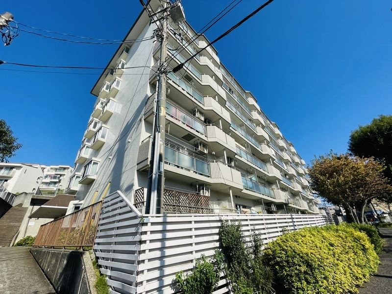 上大岡セントラルハイツＡ号棟の外観