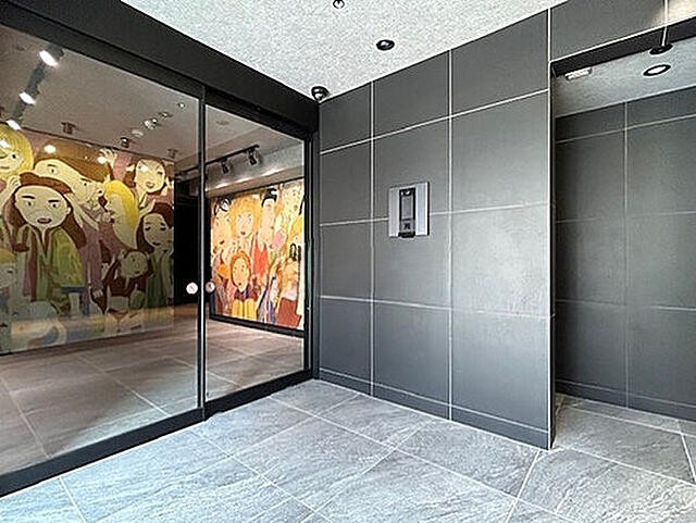 メイクスＷアート横浜関内のロビー