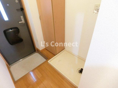 【設備】 | ドミトリー旭Ｂ | 室内洗濯機置き場には排水パン付き。