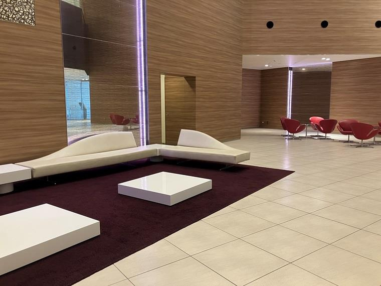 プラウドタワー相模大野のロビー