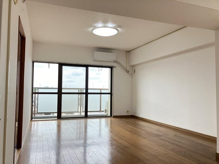 朝日プラザ武蔵野マーテルヒルズ参番館の居間・リビング