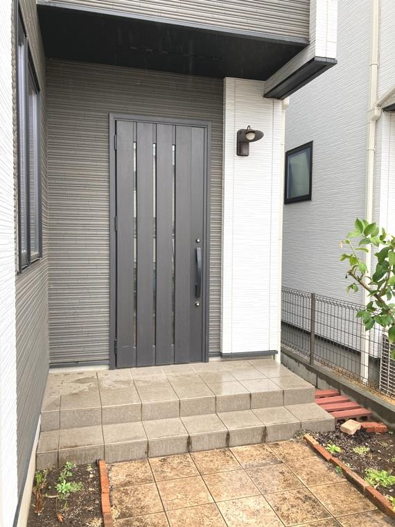 上水本町戸建のエントランス