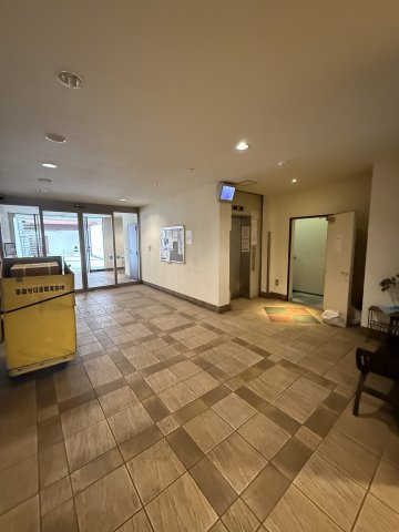 グランパーク天神のロビー