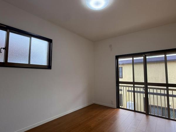 宇都宮市江曽島町　4ＬＤＫ　中古住宅の洋室|「2階洋室2」